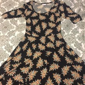 LuLaRoe black and multi-colored floral Nicole